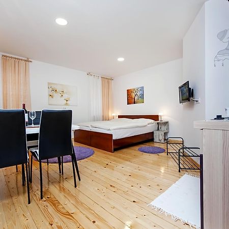 La Svalba Rooms&Studios Rovinj Exterior foto