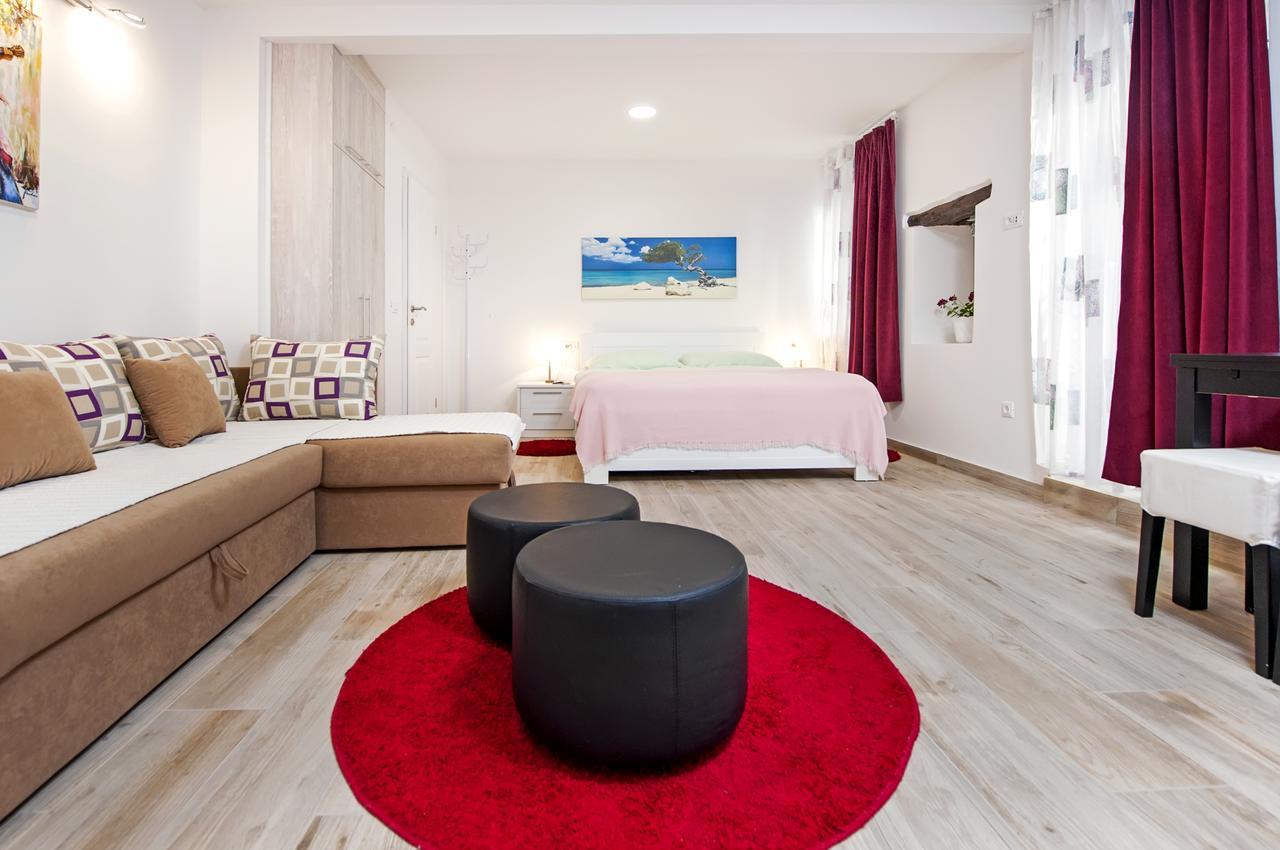 La Svalba Rooms&Studios Rovinj Exterior foto