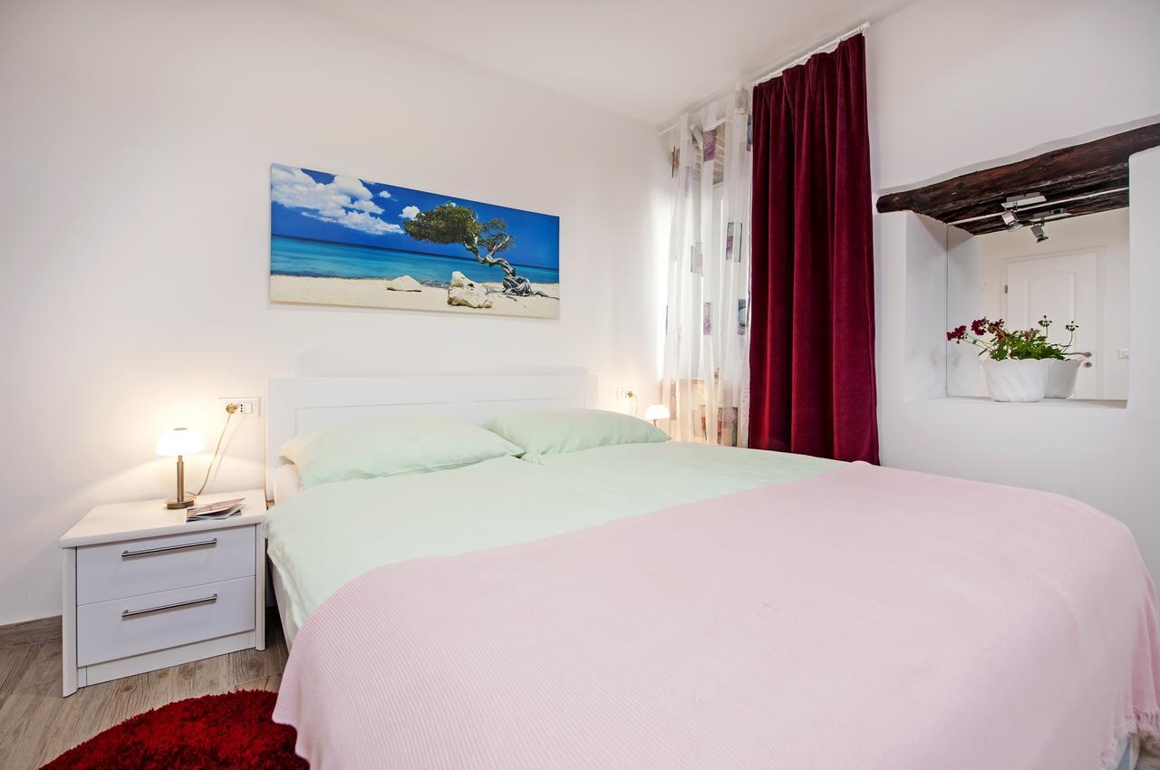 La Svalba Rooms&Studios Rovinj Exterior foto