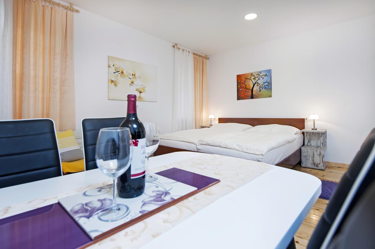 La Svalba Rooms&Studios Rovinj Exterior foto